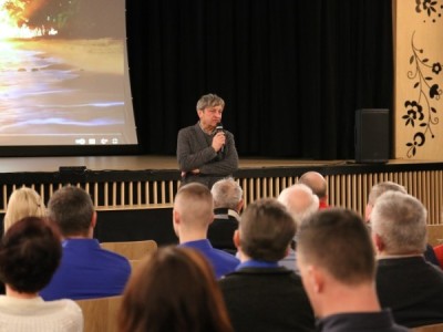 25.02 - PREMIERA FILMU "FABRYKA WIELKICH MISTRZÓW"