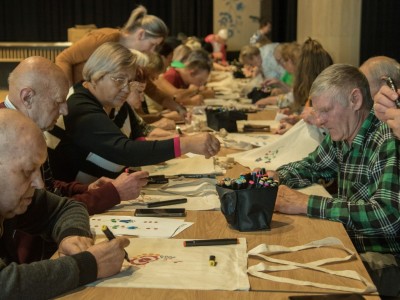 03.10 – SENIORALNE WARSZTATY RĘKODZIELNICZE
