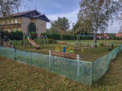 Plac zabaw w Asmusie.