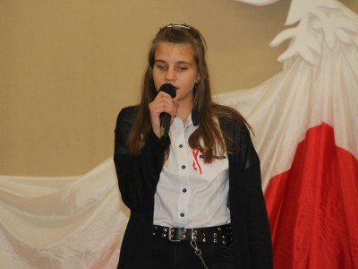 Kamila Kin „Miejcie nadzieję”, Szkoła Podstawowa im. Stanisława Sikorskiego w Wielkich Chełmach