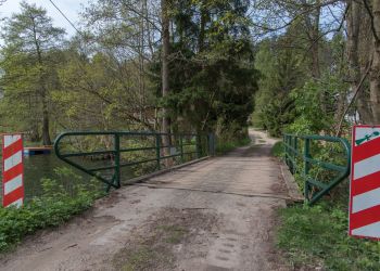 REMONT MOSTU PRZY JEZIORZE PŁĘSNO