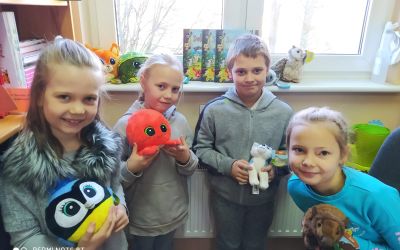 SP LEŚNO: UDZIAŁ W PROGRAMIE EDUKACYJNYM “SZKOLNE PRZYGODY GANGU SWOJAKÓW”