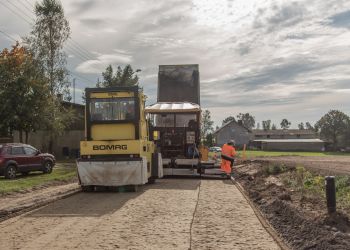 Trwa realizacja zadania pn. „BUDOWA DRÓG GMINNYCH NR 206072G I 206022G DĄBRÓWKA-MAŁE GLIŚNO"