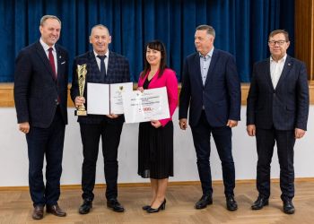 NAJPIĘKNIEJSZA POSESJA ROLNICZA W WOJEWÓDZTWIE ZNAJDUJE SIĘ W ZALESIU!